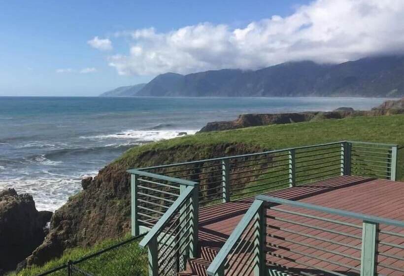 הוסטל Inn Of The Lost Coast