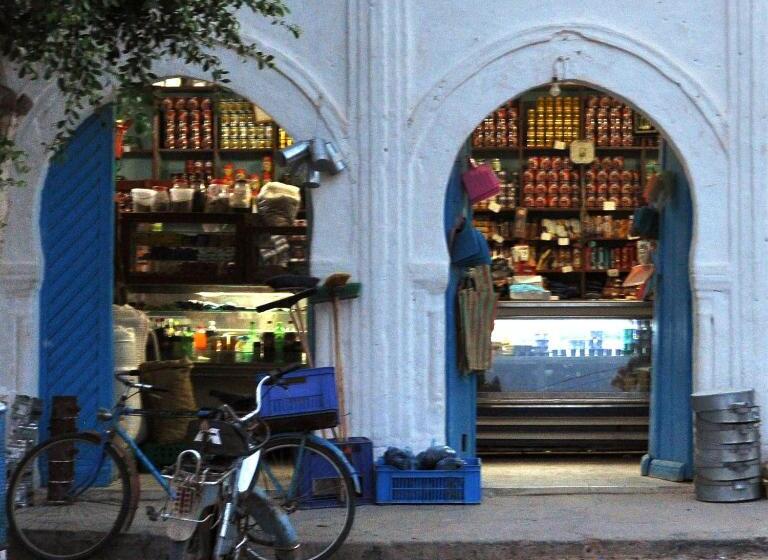 ベッドアンドブレックファースト Dar Bibine