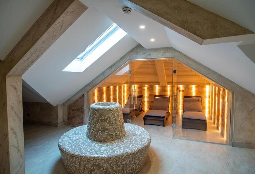 تختخواب و صبحانه Vila Emilia