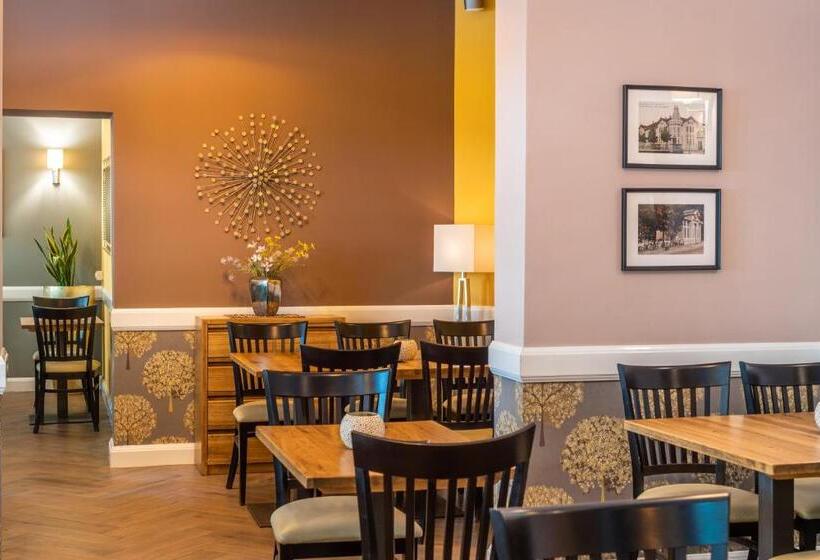 تختخواب و صبحانه Vila Emilia