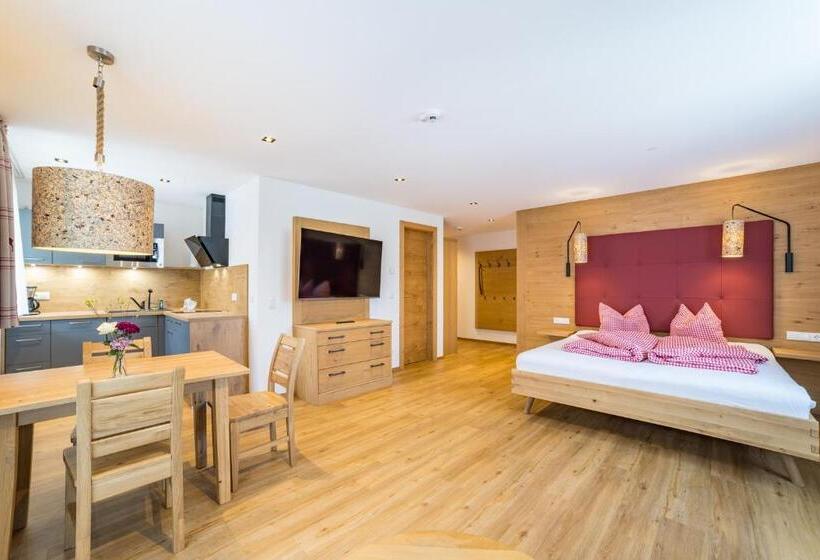 Bergzeit   Hotel & Appartements