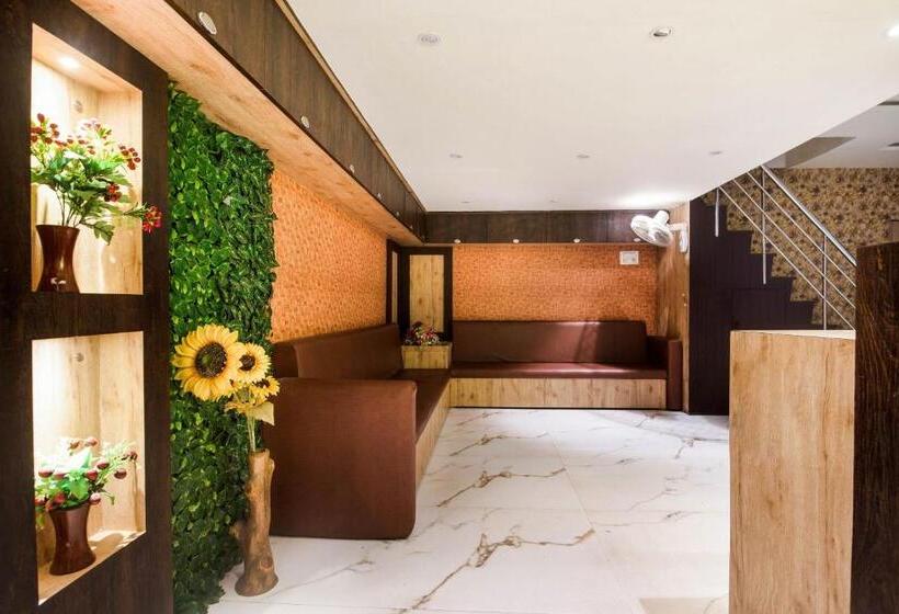 ホテル Capital O Alfa