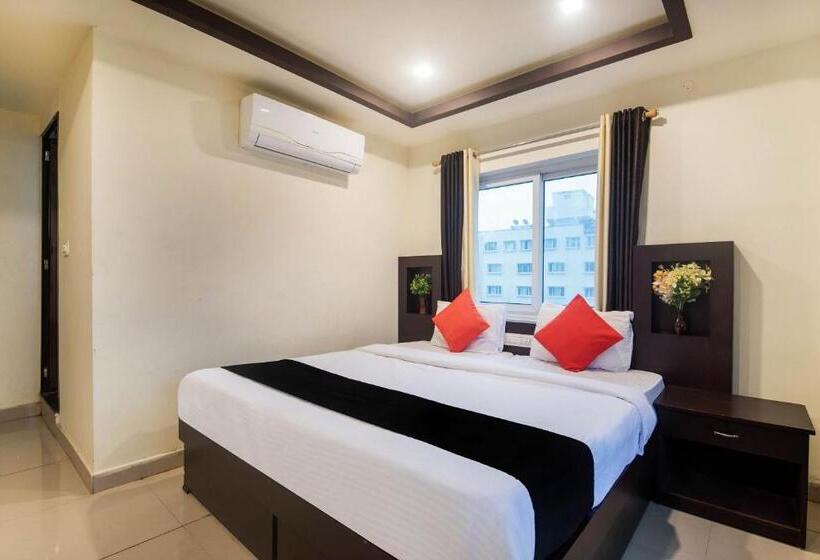 ホテル Capital O Alfa