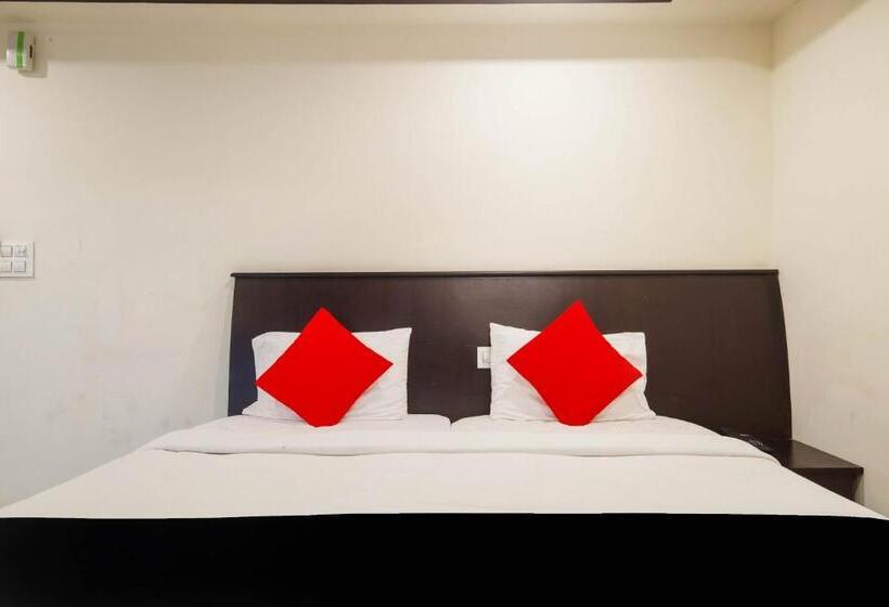 ホテル Capital O Alfa