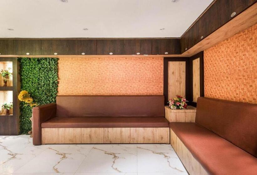 ホテル Capital O Alfa