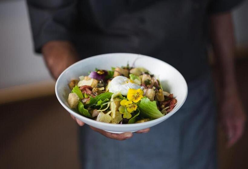 Carnmore Hotel Christchurch