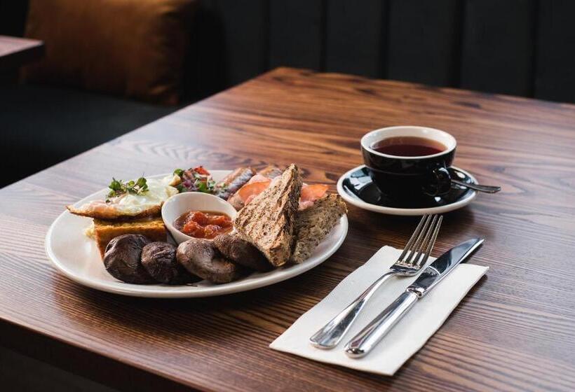 Carnmore Hotel Christchurch