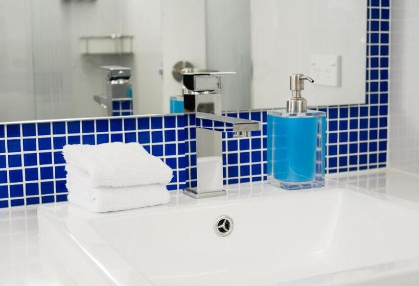 Carnmore Hotel Christchurch