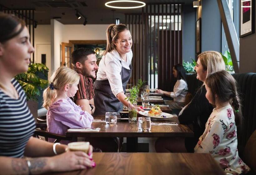 Carnmore Hotel Christchurch