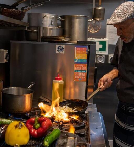 Carnmore Hotel Christchurch