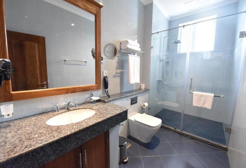 Araliya Red Budget Friendly Hotel Where You Find Stunning 360 Panoramic View Of Nuwara Eliya