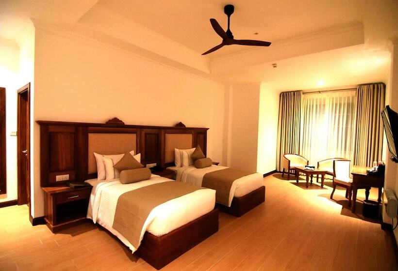 Araliya Red Budget Friendly Hotel Where You Find Stunning 360 Panoramic View Of Nuwara Eliya