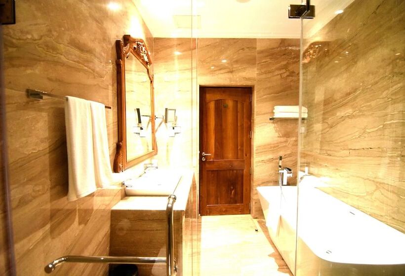 Araliya Red Budget Friendly Hotel Where You Find Stunning 360 Panoramic View Of Nuwara Eliya