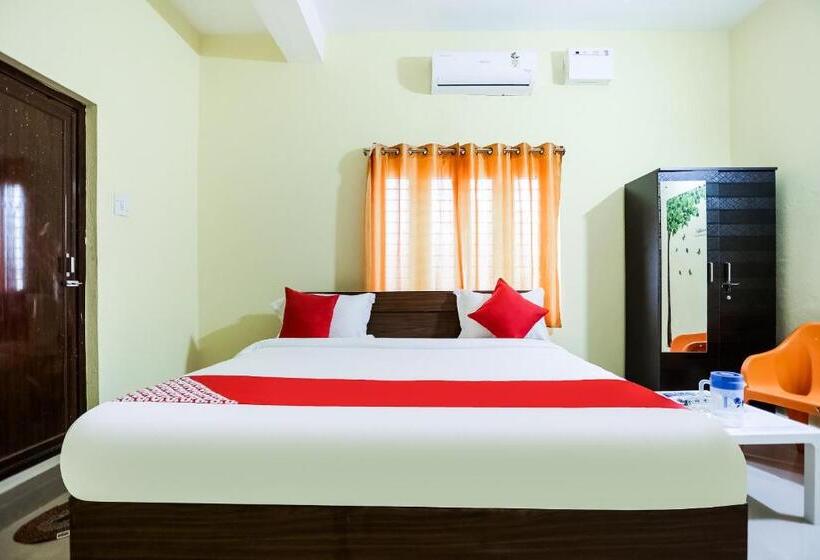 Отель Flagship Dream Stay