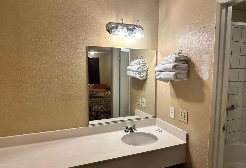 בית מלון כפרי Highland Inn