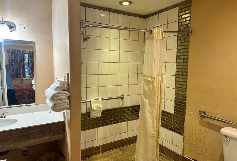 בית מלון כפרי Highland Inn