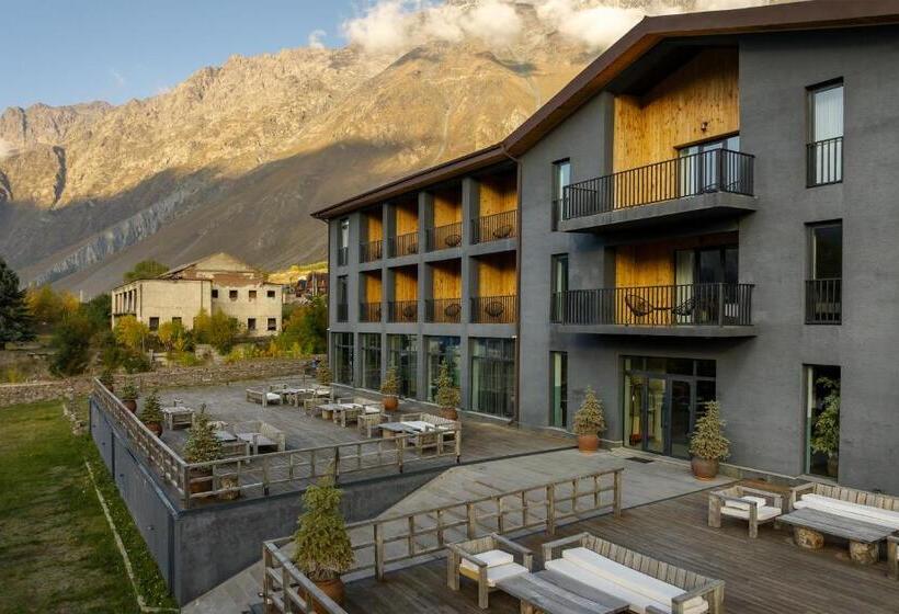 هتل Intourist Kazbegi