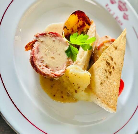 ホテル Les 3 Rois By Yy