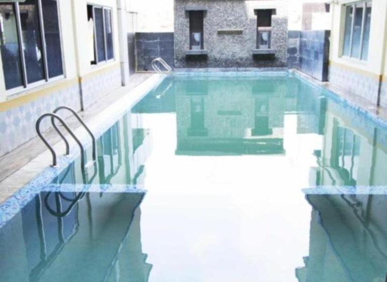 هتل New Classic Inn