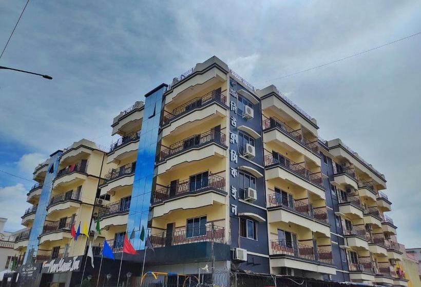 هتل New Classic Inn