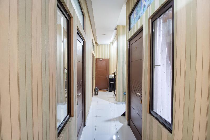 Отель Oyo 3253 Sofia Residence Syariah
