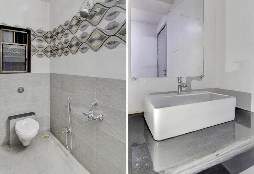 호텔 Oyo 37647  Nirvana