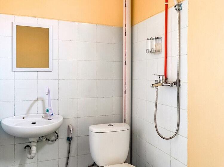 호텔 Oyo 3878 Graha Hsc Syariah