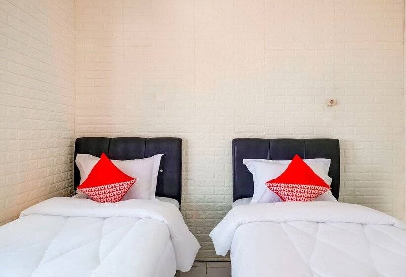 호텔 Oyo 3878 Graha Hsc Syariah