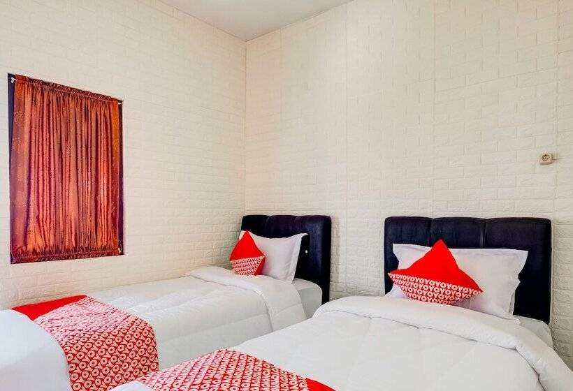 호텔 Oyo 3878 Graha Hsc Syariah