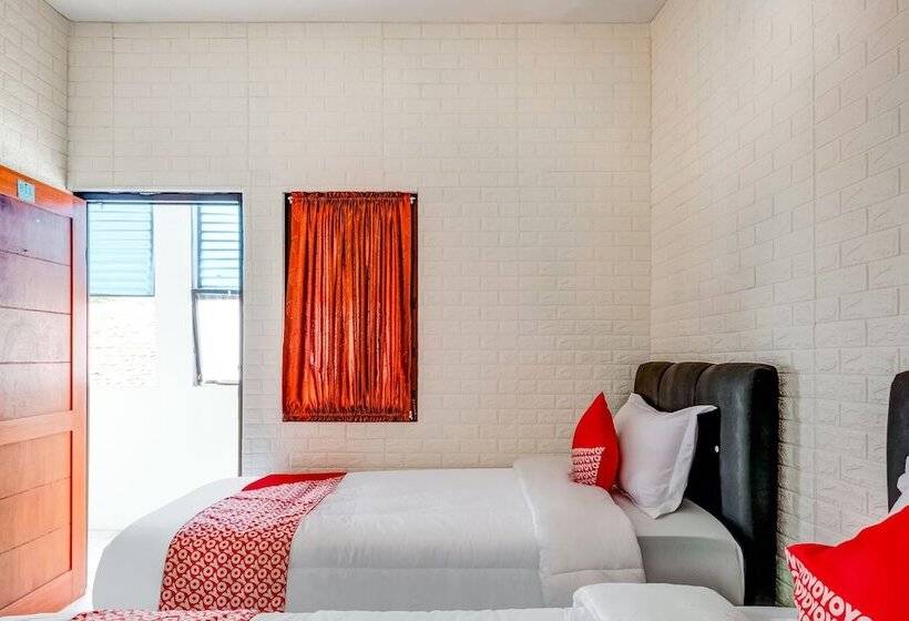 호텔 Oyo 3878 Graha Hsc Syariah