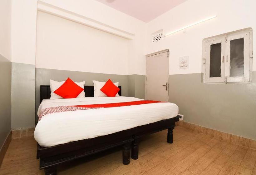 호텔 Oyo 41893  Sahdev