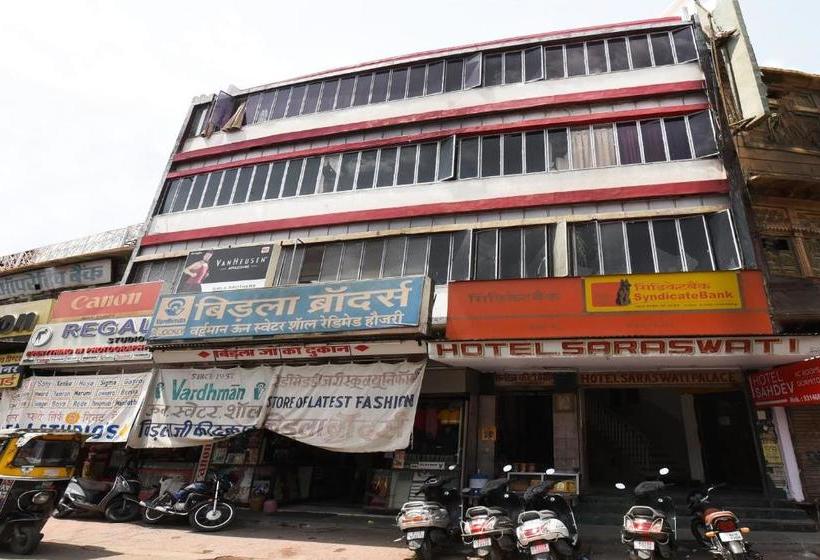 호텔 Oyo 41893  Sahdev