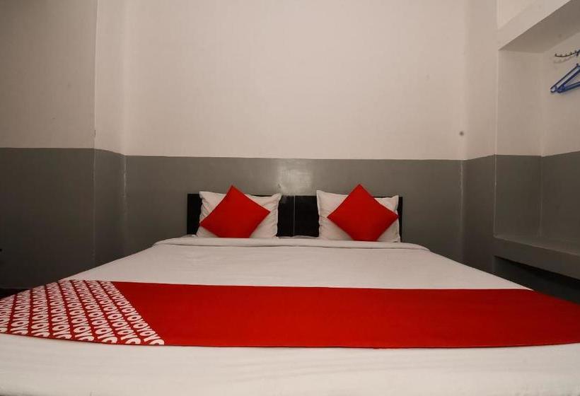 호텔 Oyo 41893  Sahdev