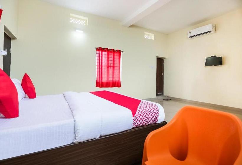 Отель Flagship Dream Stay