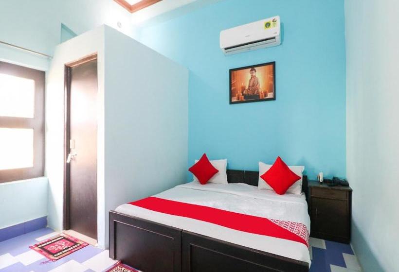 فندق Oyo 73552 The Nakshatra