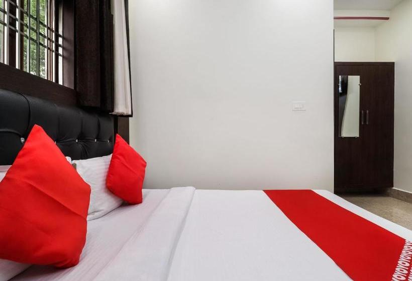 בית מלון כפרי Oyo 74591 Nilanjana Guest House