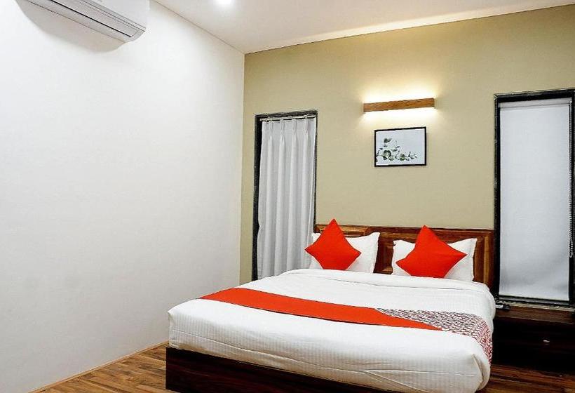 فندق Oyo 75890 Prasad Lodge