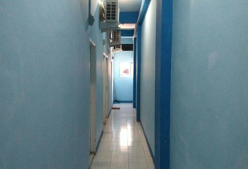 酒店 Oyo 90001 Homestay 47 Latanete