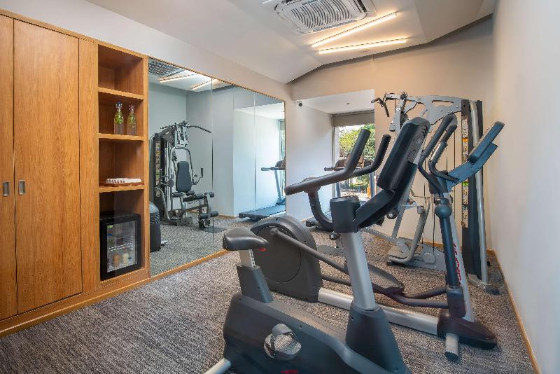 בית מלון כפרי Park Inn By Radisson Gwalior