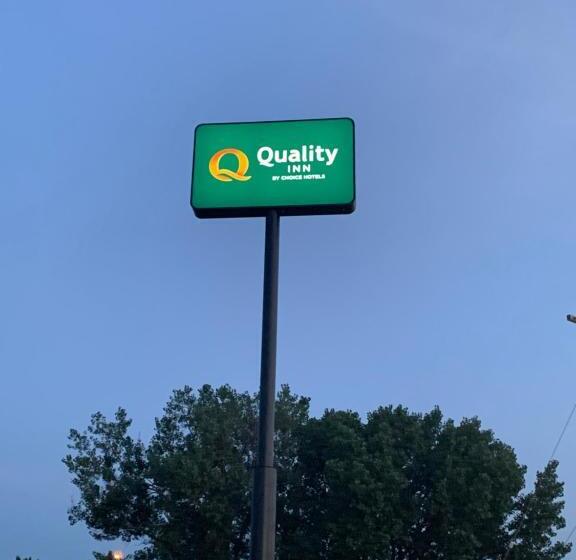 فندق Quality Inn Owatonna Near Medical Center