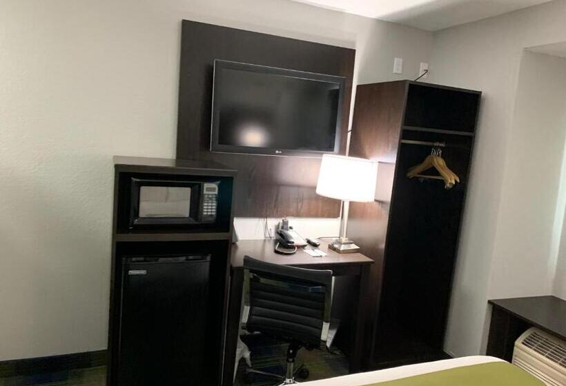 فندق Quality Inn Owatonna Near Medical Center