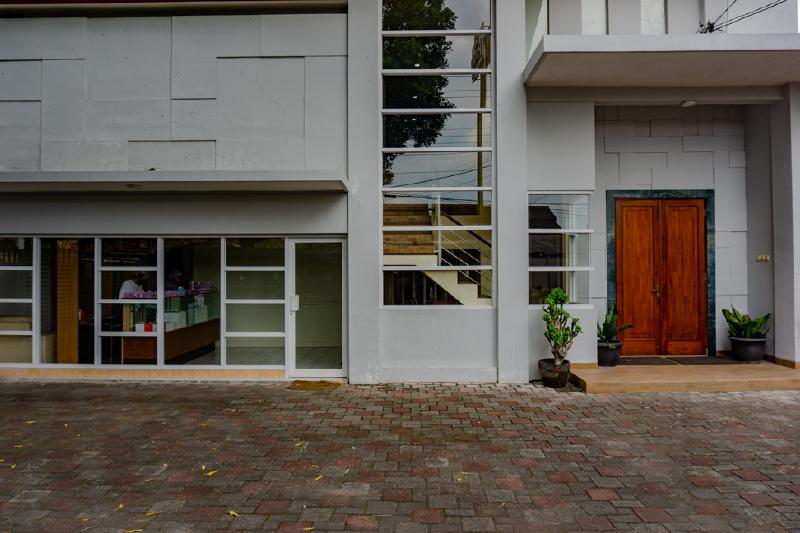 호텔 Reddoorz Near Jogja City Mall 4