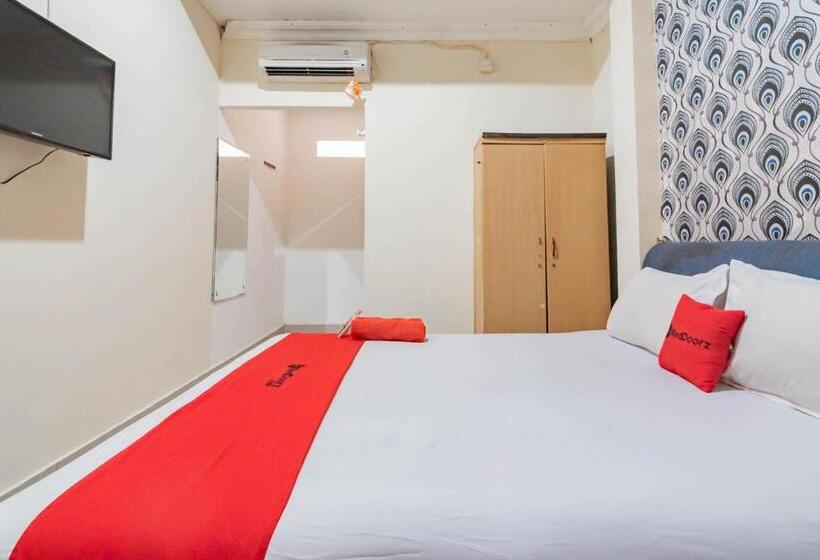 فندق Reddoorz Near Pasar Klandasan Balikpapan