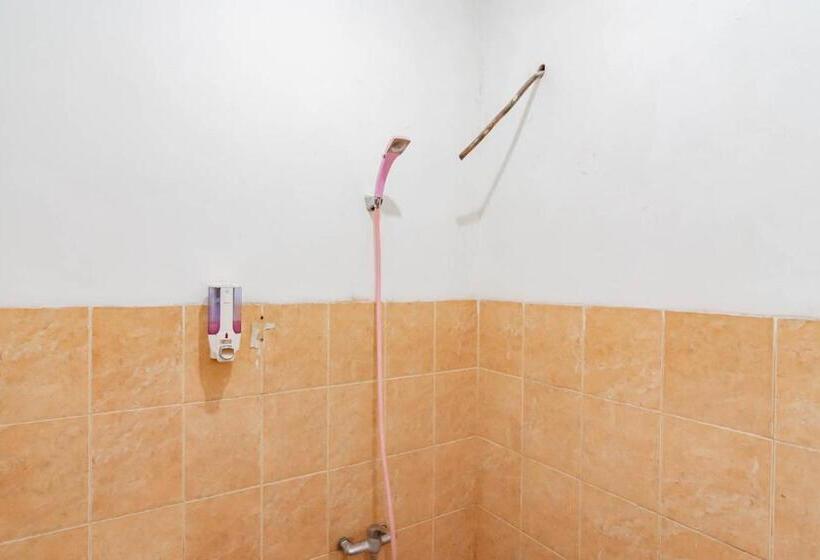 فندق Reddoorz Near Pasar Klandasan Balikpapan