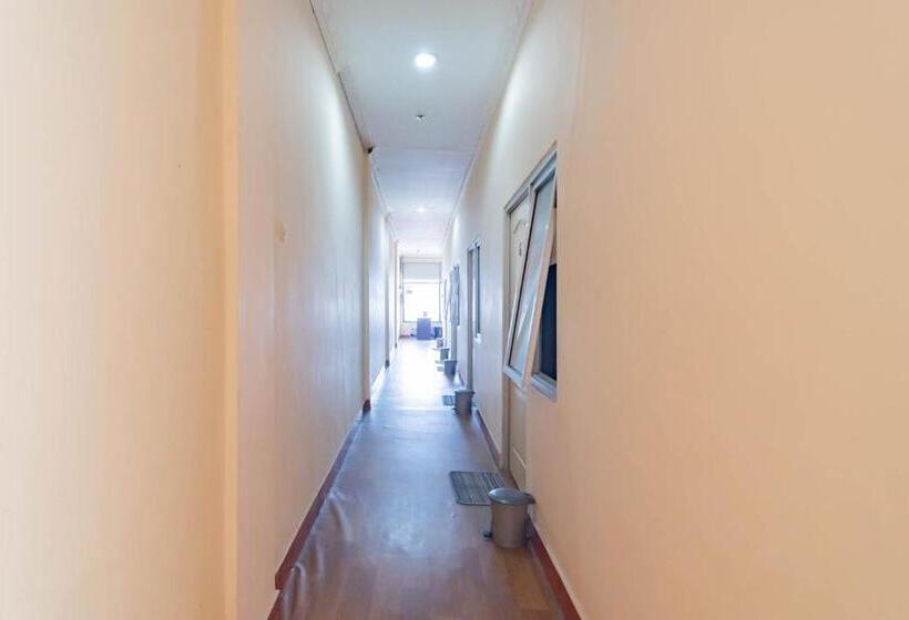 هتل Reddoorz Near Pasar Klandasan Balikpapan