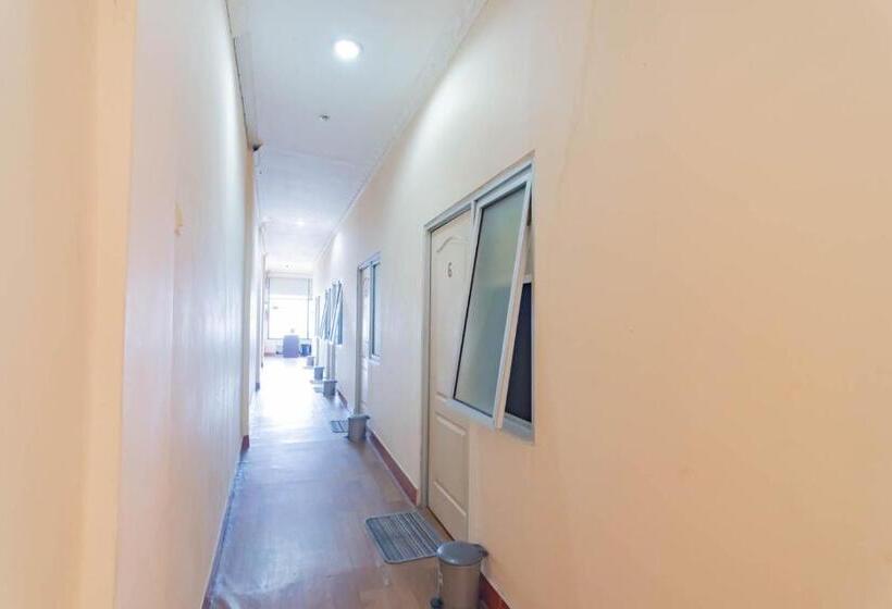 فندق Reddoorz Near Pasar Klandasan Balikpapan