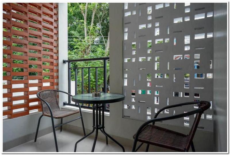 Отель Reddoorz Near Sleman City Hall 2