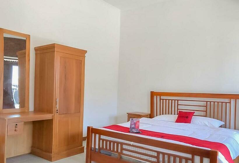 ホテル Reddoorz Resort Near Darajat Garut