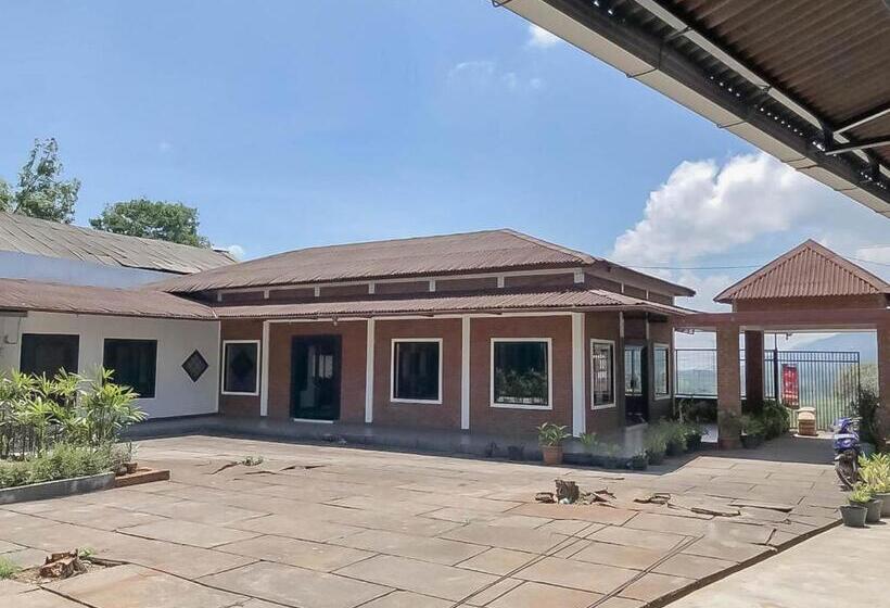 ホテル Reddoorz Resort Near Darajat Garut