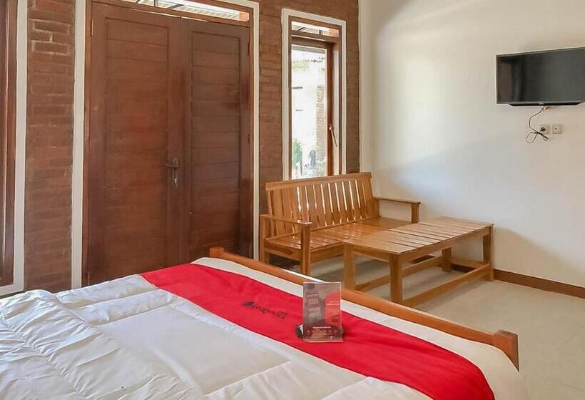 ホテル Reddoorz Resort Near Darajat Garut